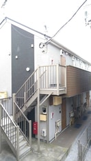 ヒルズ三ッ沢下町Ａ棟の外観