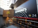 マクドナルド 駒沢大学店(ファストフード)まで178m 駒沢フォーラムガーデン