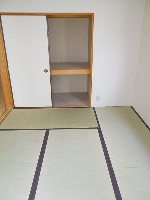 収納 ドエル三鷹