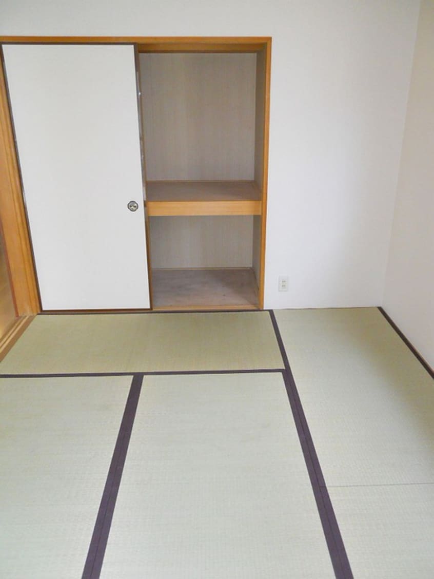 収納 ドエル三鷹