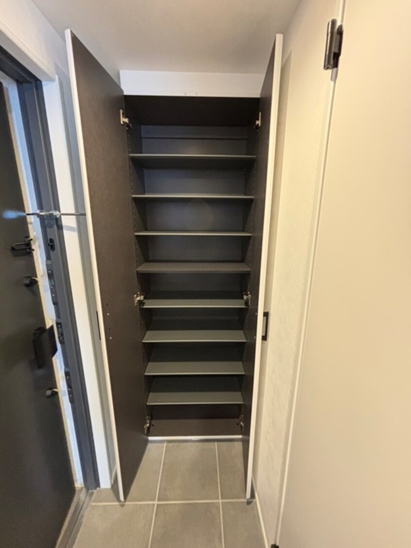 靴箱 GRAN PASEO 西新宿