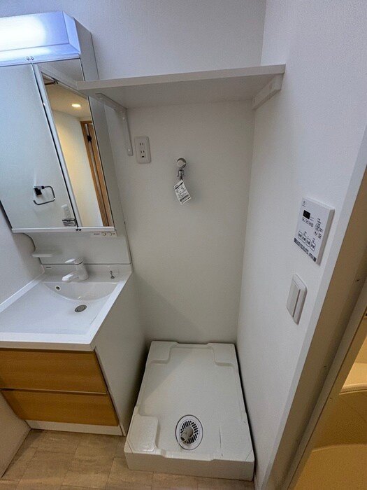 洗濯機置場 GRAN PASEO 西新宿