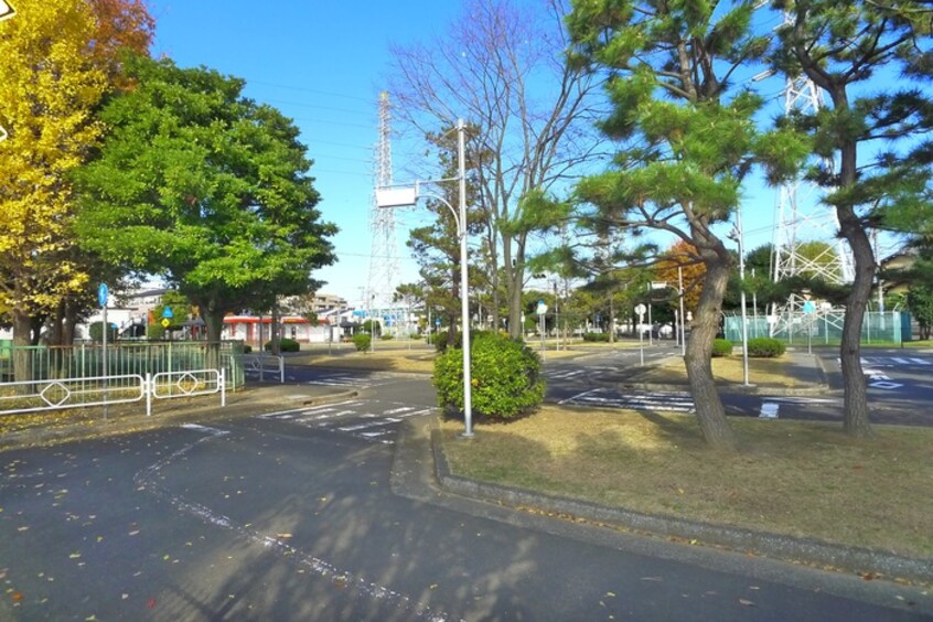 南沖公園(公園)まで686m 第２フラワ－ハイツ