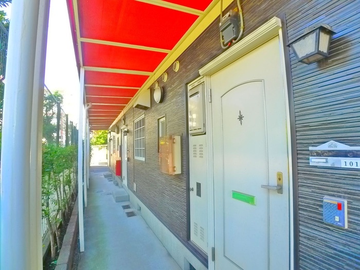 エントランス部分 エーデルブルーメアライ１０８