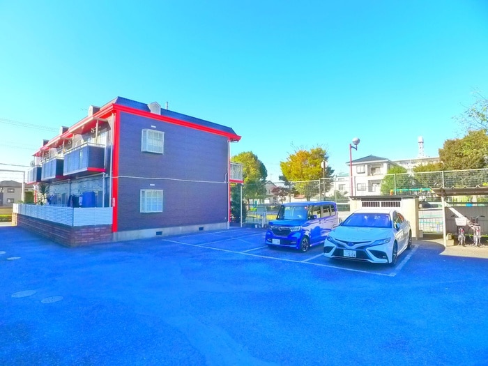 駐車場 エーデルブルーメアライ１０８