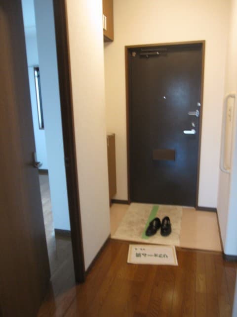 玄関 メゾン・ド・ベ－ル早稲田Ⅲ