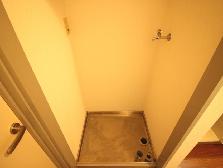 洗濯機置場 蓬莱館