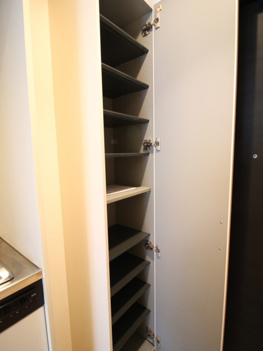 靴箱 リトルズ要町