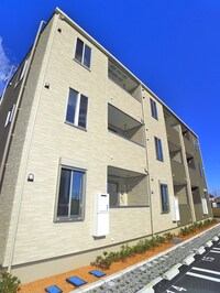 カーサベニーレC