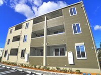 カーサベニーレＣ