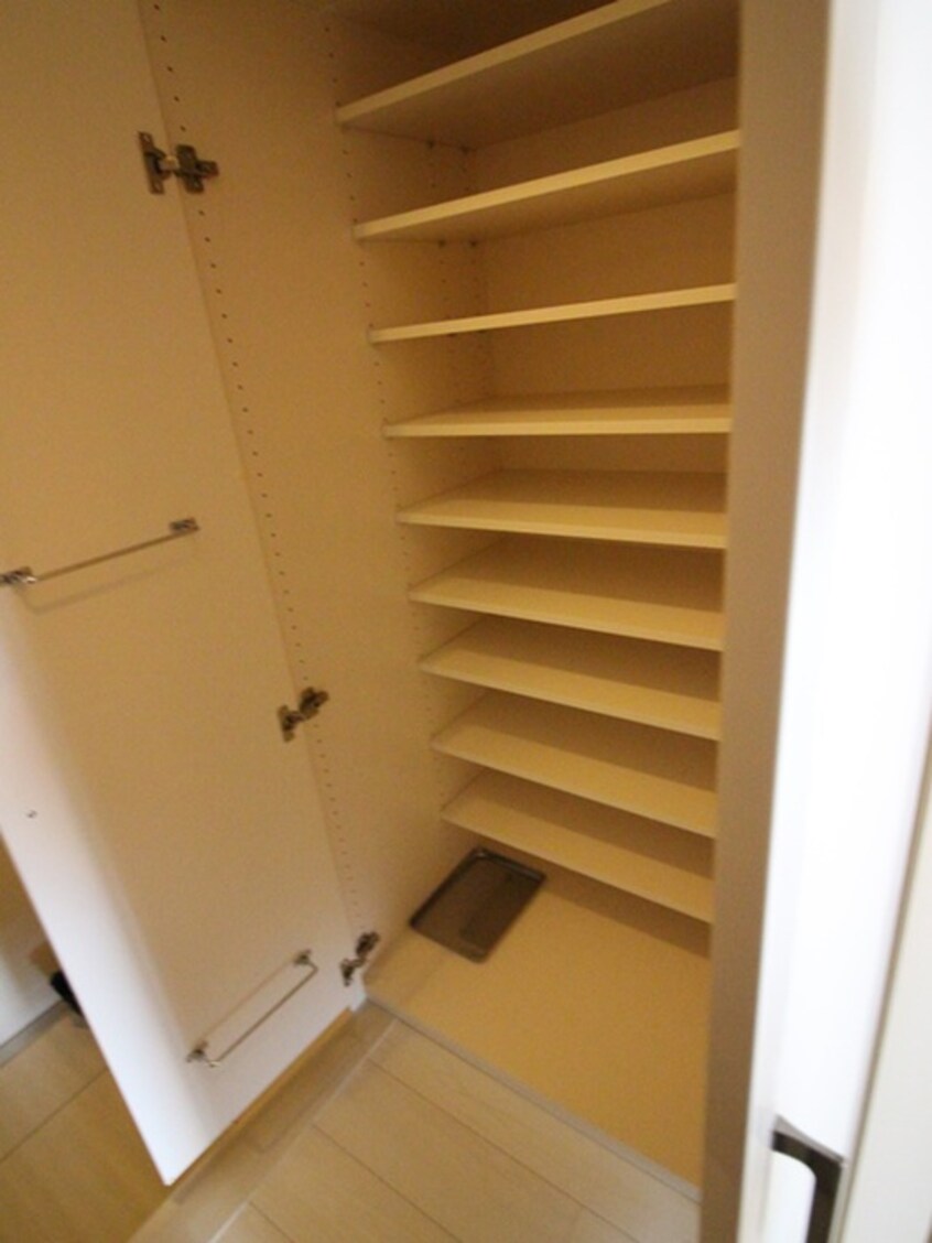 靴箱 ﾊﾟｰｸｱｸｼｽ東高円寺