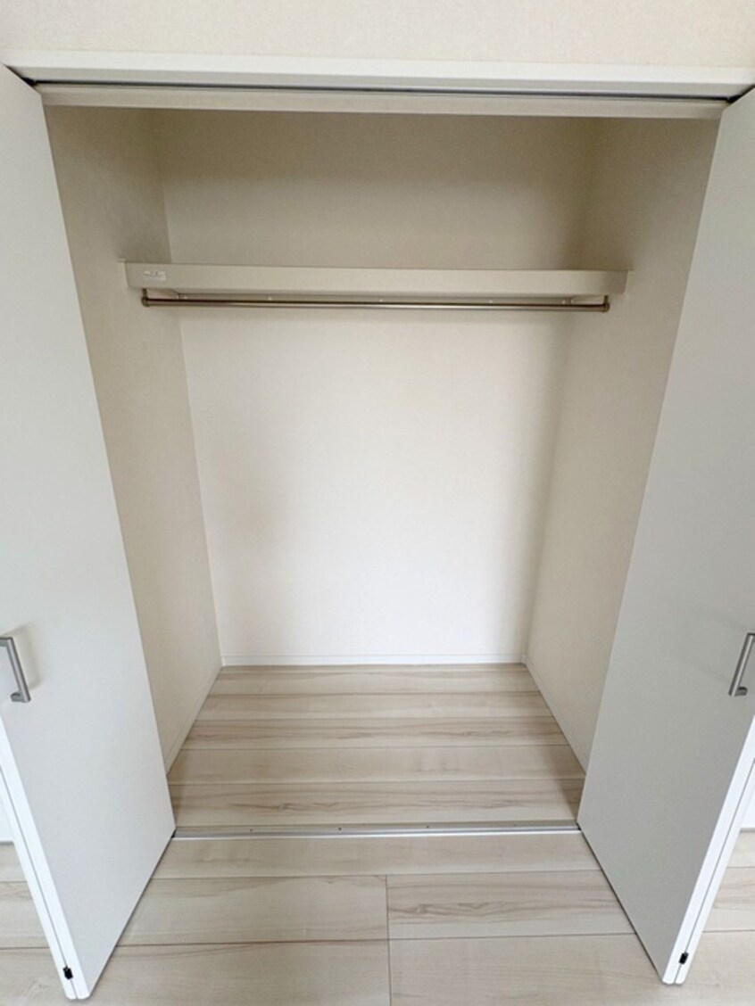 収納 ナリトモ仁戸名B