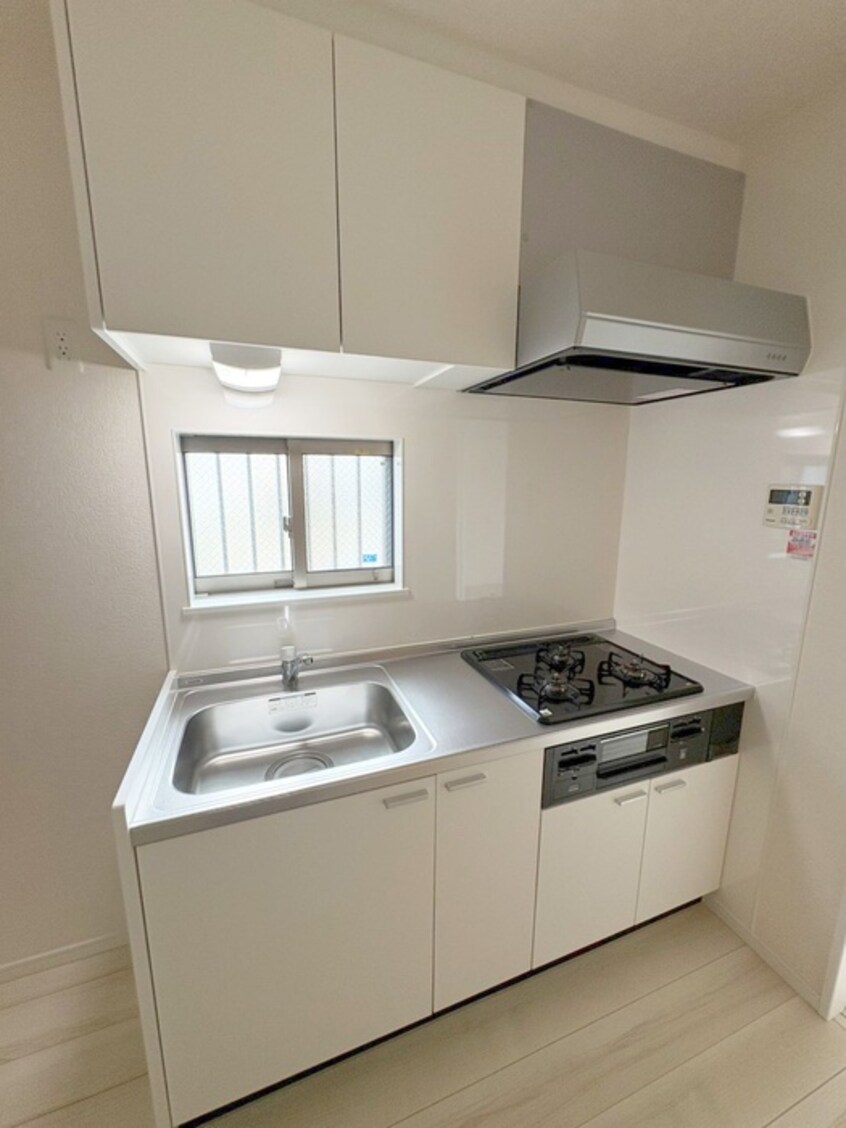 キッチン ナリトモ仁戸名B