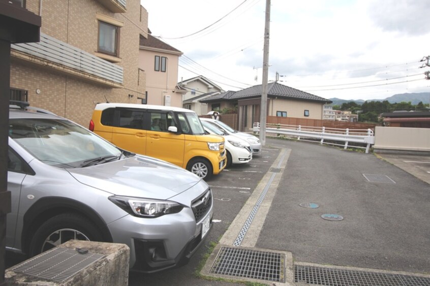 駐車場 中村レジデンス