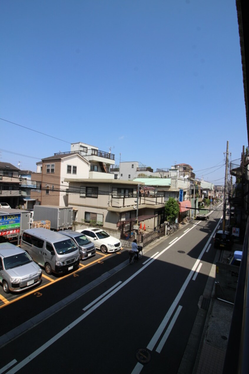 室内からの展望 ヴェルドミ－ル