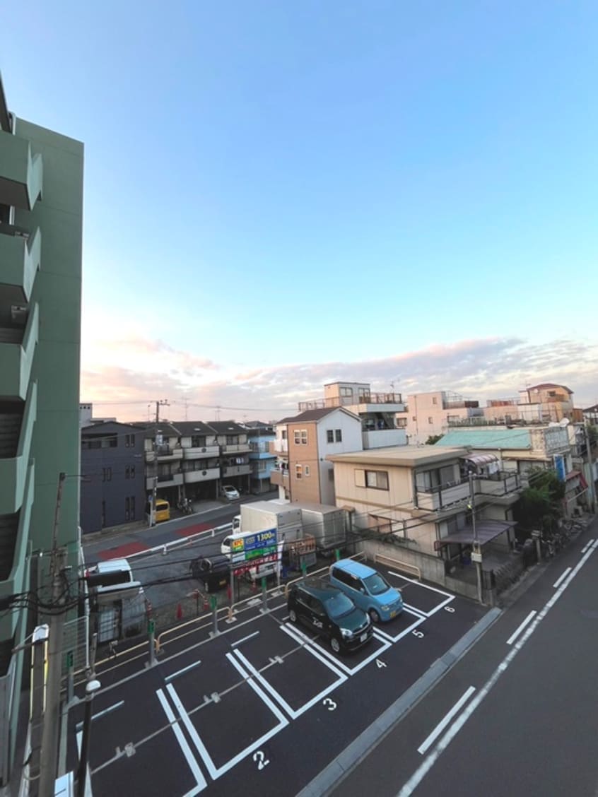 室内からの展望 ヴェルドミ－ル