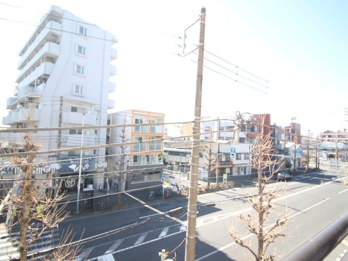 室内からの展望 ヴェルドミ－ル