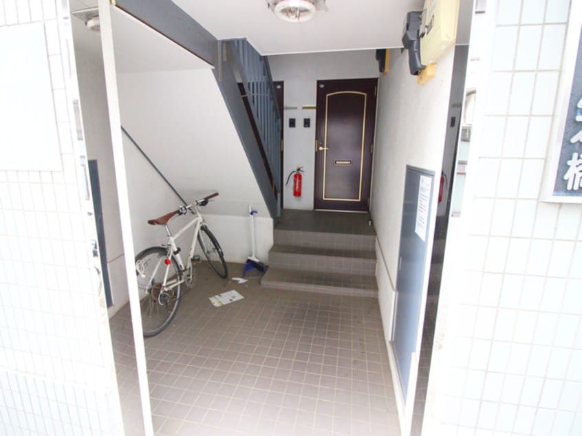 エントランス部分 クレイドル本橋