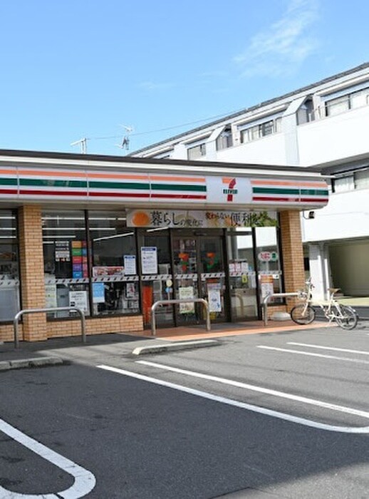 セブンイレブン 豊島高松1丁目店(コンビニ)まで145m コーポサカエ