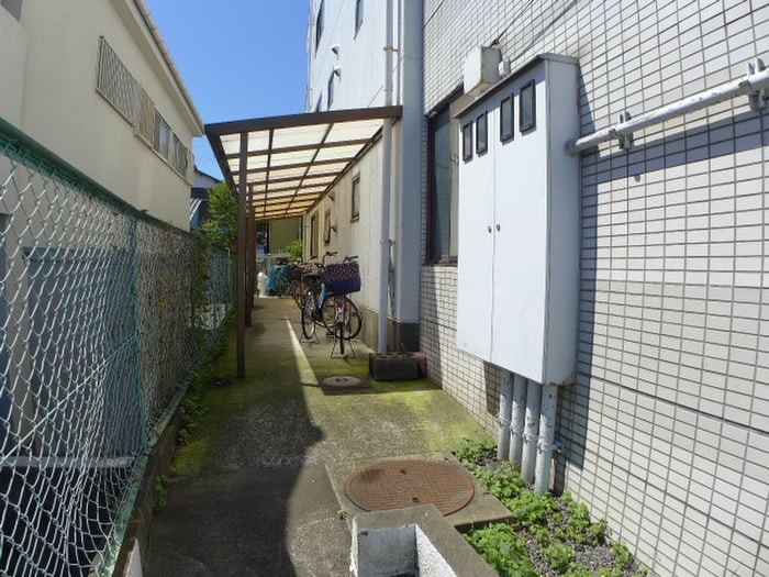 駐輪場 マツモトマンション