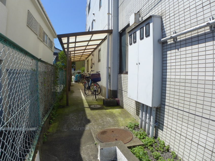 駐輪場 マツモトマンション