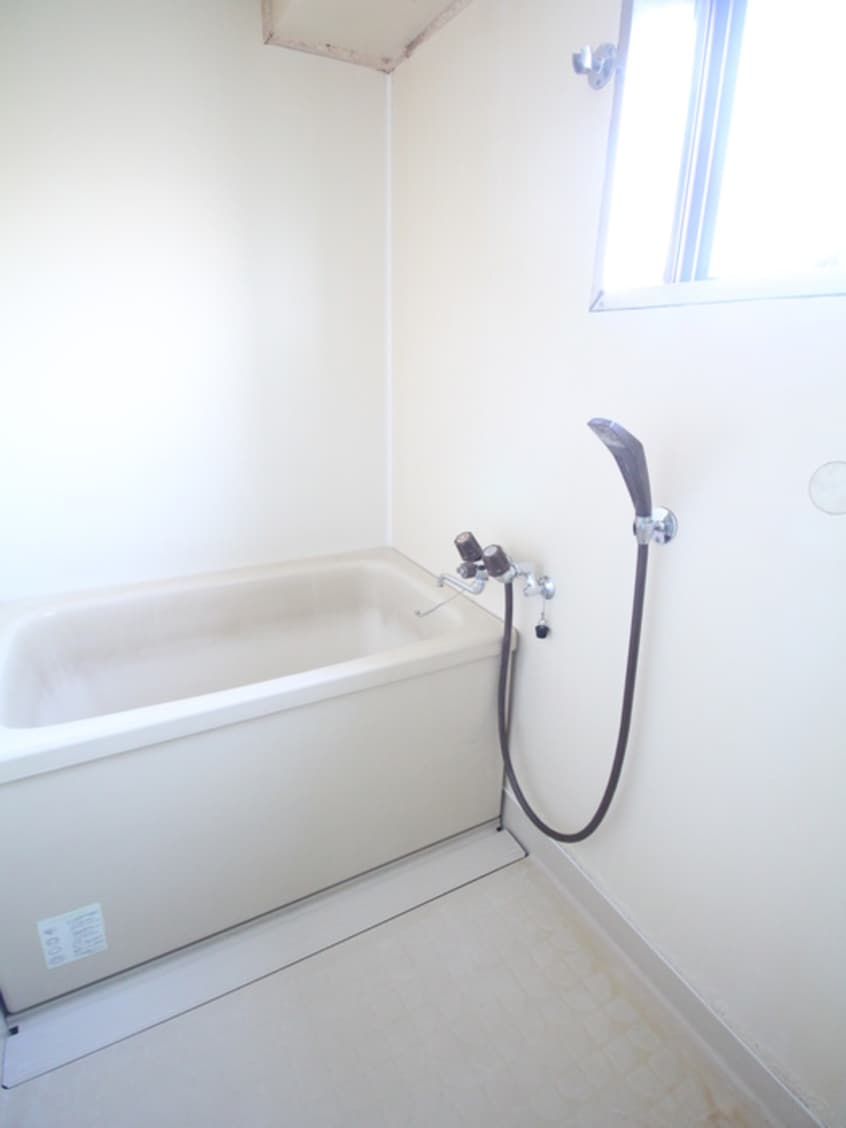 バス／シャワールーム等 マツモトマンション