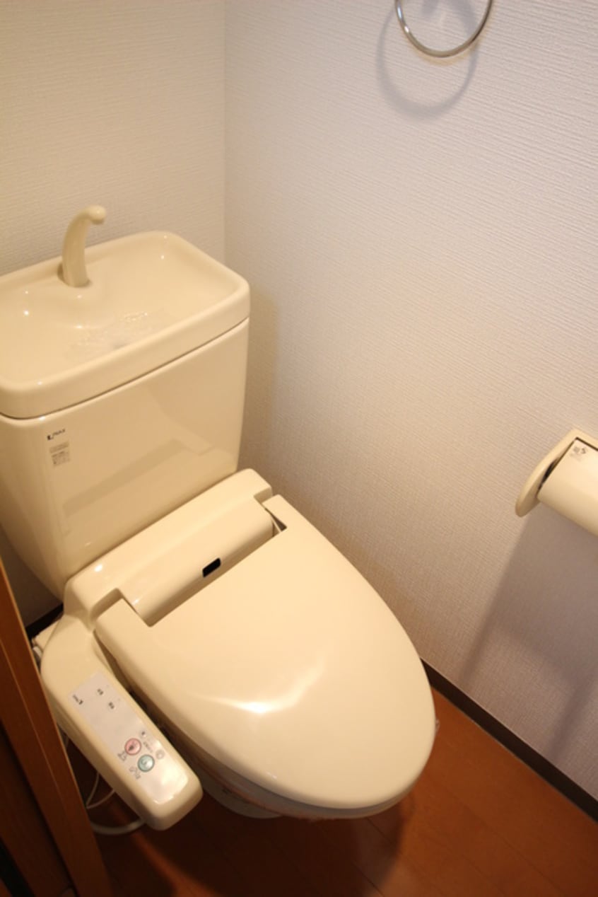 トイレ ア－クヒルズ蕨南町