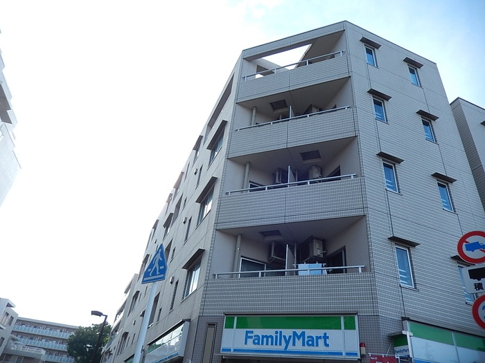 外観写真 スクエアサイド芦花公園