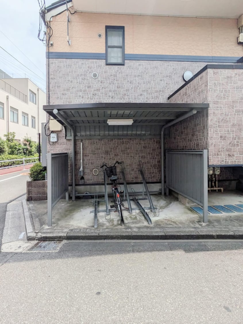 駐輪場 曙レジデンス
