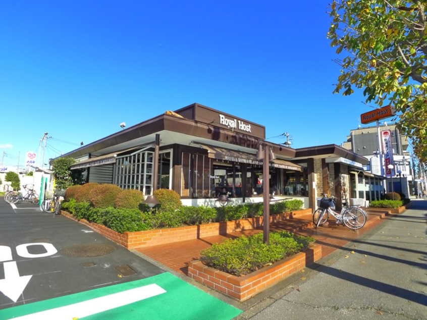 ロイヤルホスト 船橋北店(その他飲食（ファミレスなど）)まで1300m リブリ・Victorias B.G