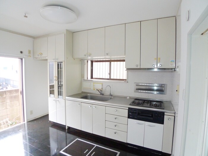 キッチン ハイツ徳川苑