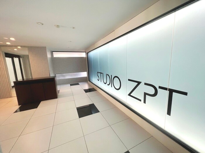 エントランス部分 Studio zpt