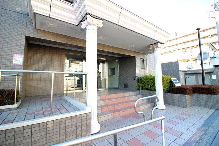 エントランス部分 プレイヤ－ド戸田