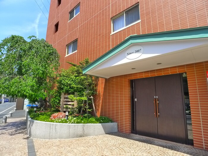 エントランス部分 ザ・グランド・アルビオン