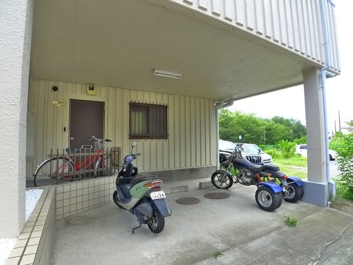 駐車場 ドエル南浦和