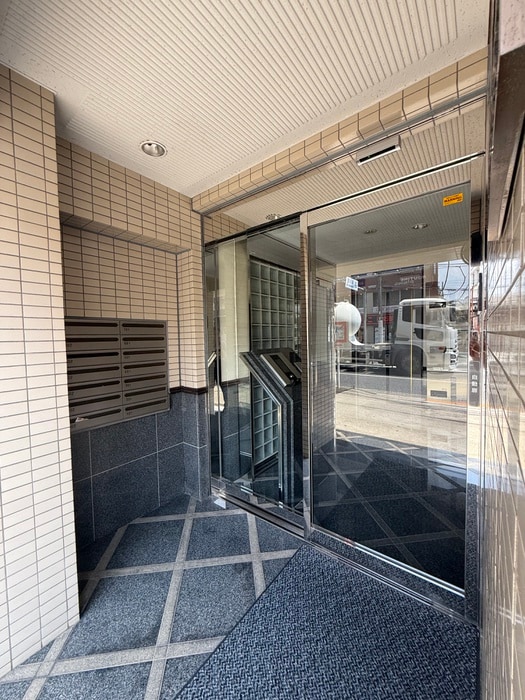 エントランス部分 アネックスオマタⅡ