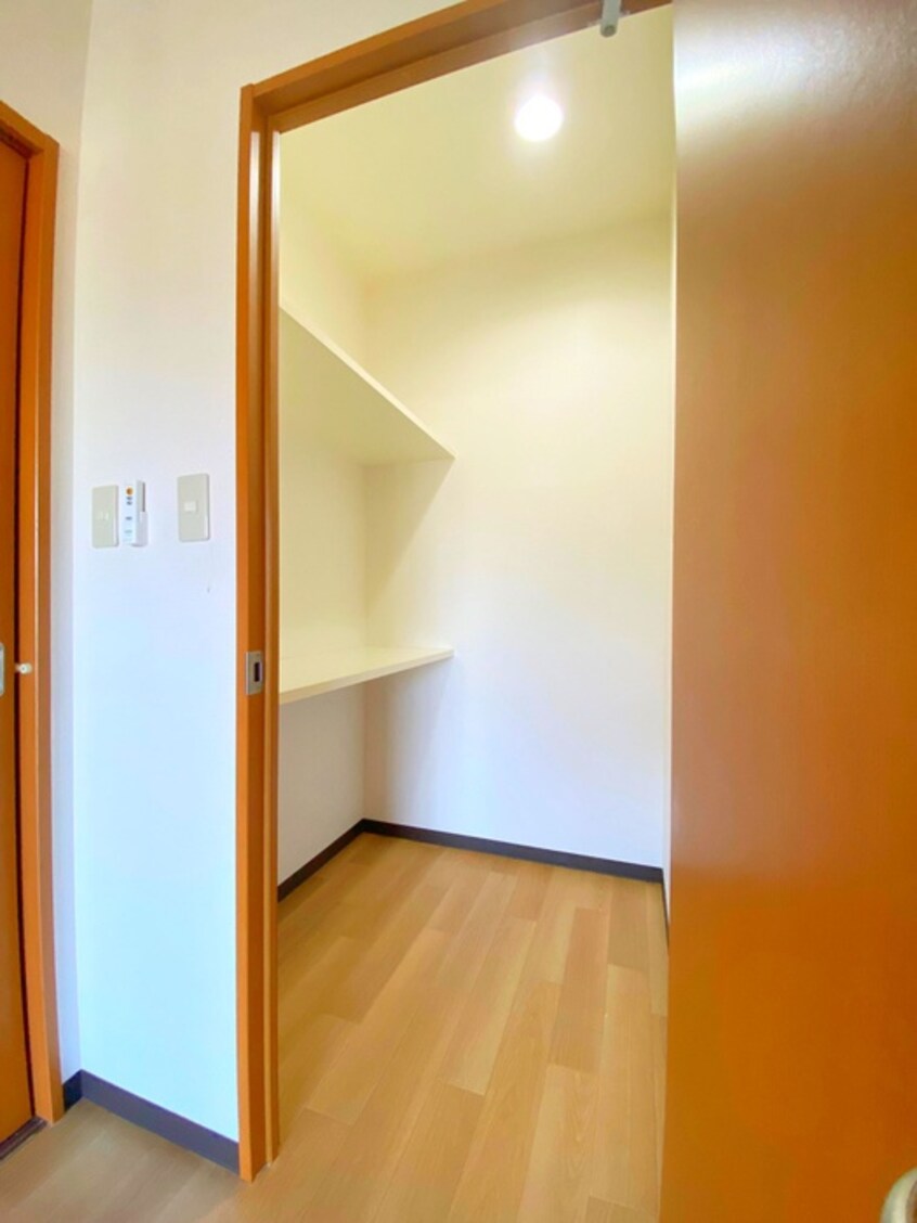 収納 ビューヒルズＫ