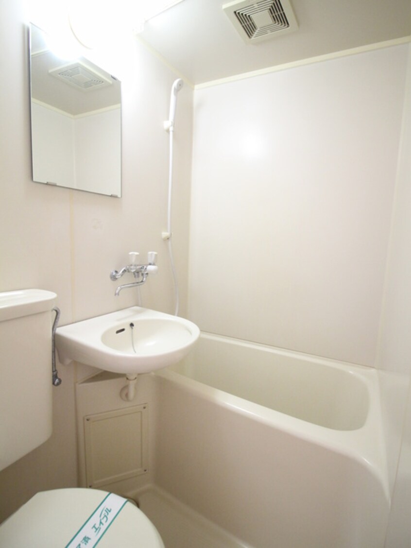 バス／シャワールーム等 ホワイトハウス湘南