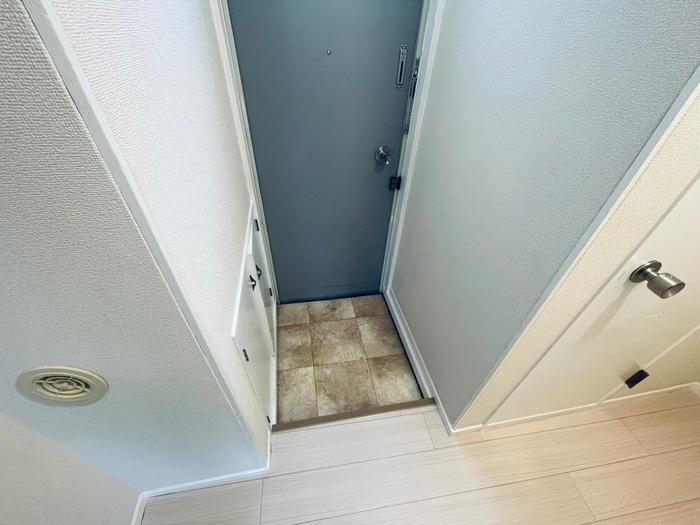 玄関 ア－デルホ－ム