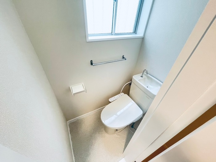 トイレ ア－デルホ－ム