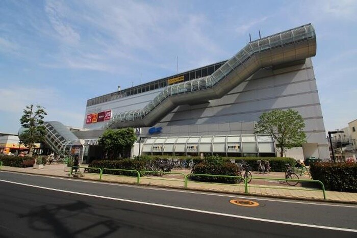 リヴィン(スーパー)まで1400m プリメーラ大泉学園