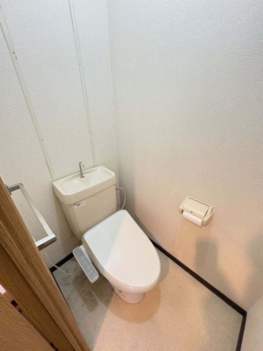 トイレ シティーハイム高倉