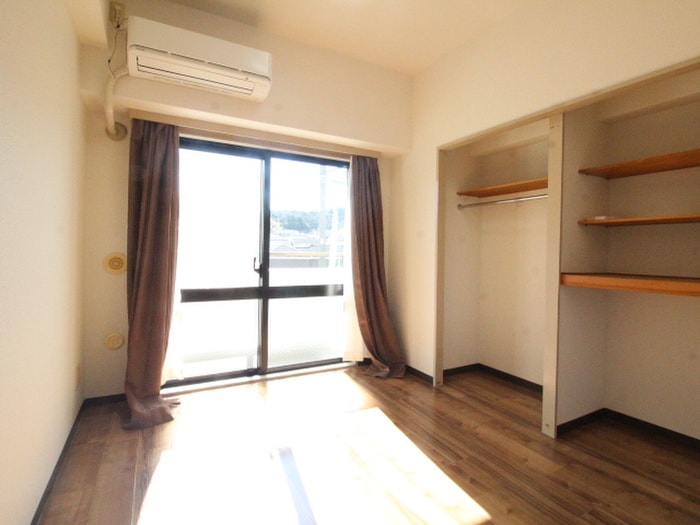 居室 クリオ衣笠２番館（３０３）