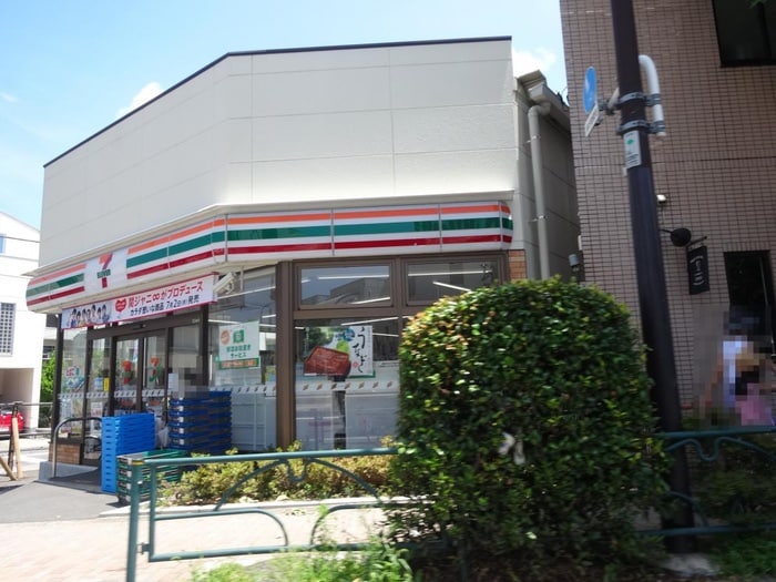 セブンイレブン世田谷代田店(コンビニ)まで261m Ｋハウス