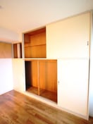 収納 シオミプラザファ－スト