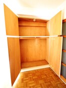 収納 シオミプラザファ－スト