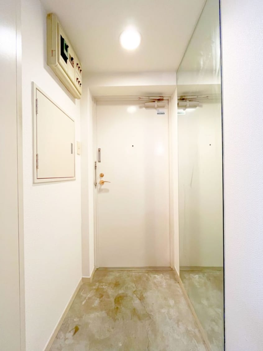 玄関 ＤＡＹＡ　ＷＡＲＤＹ