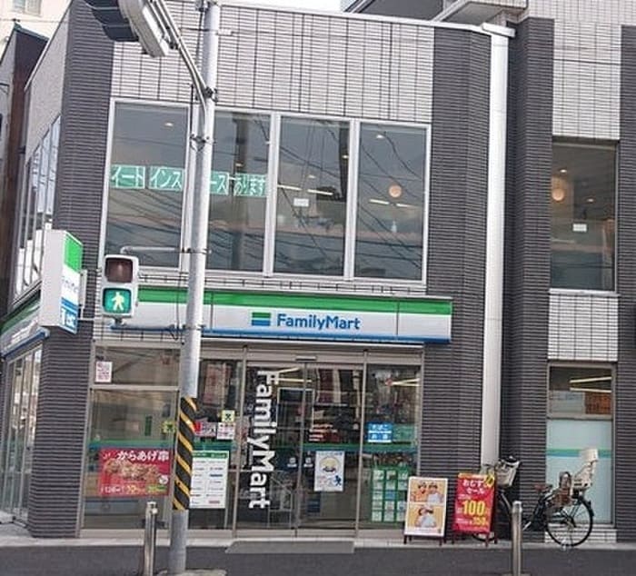 ファミリーマート 横浜西神奈川三丁目店(コンビニ)まで229m ウィズ白楽レジデンス