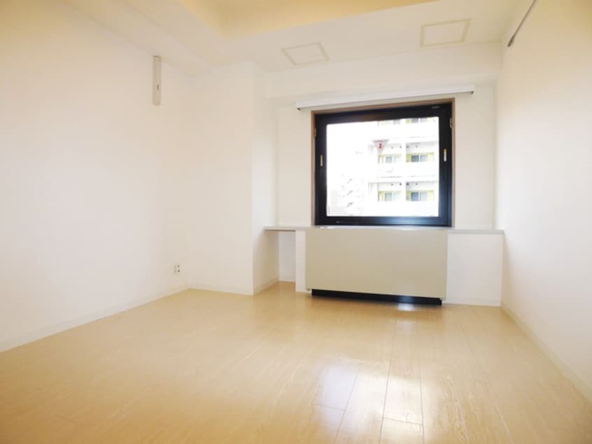 居室 SOCIETY SEASONS