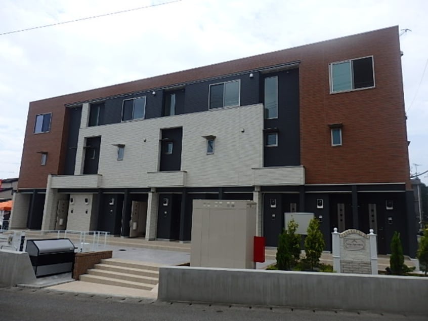 エントランス部分 ヴィラ・スペランツア